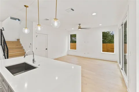 $649,000 | 3321 Hemlock Avenue, Unit 2, Austin, TX 78722
