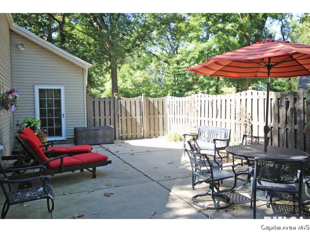 51 Oak Lane Springfield, IL 62712 - Photo 29 of 36