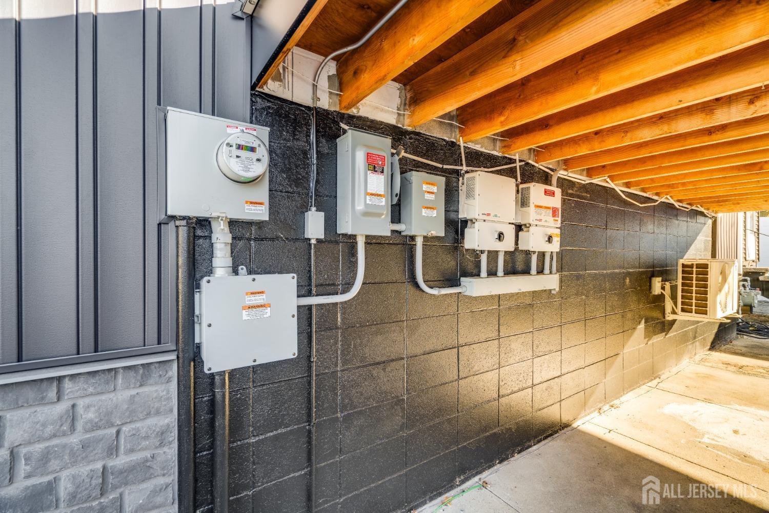 123 Risoli Terrace South Plainfield, NJ 07080 - Photo 5 of 46 a bathroom with a sink and a mirror