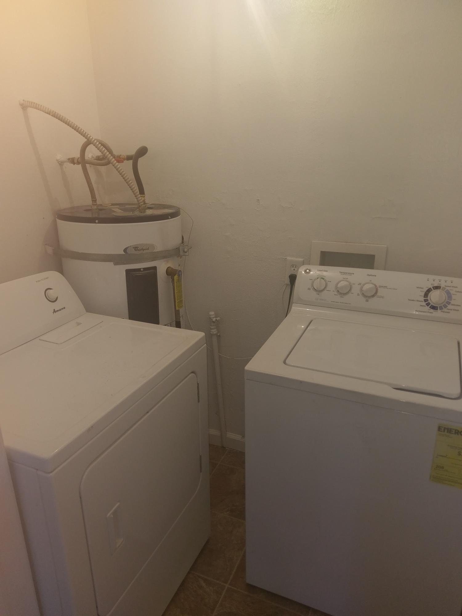 2711 Irwin Road Redding, CA 96002 - Photo 18 of 22 Irwin laundry room in 3 bedroom unit