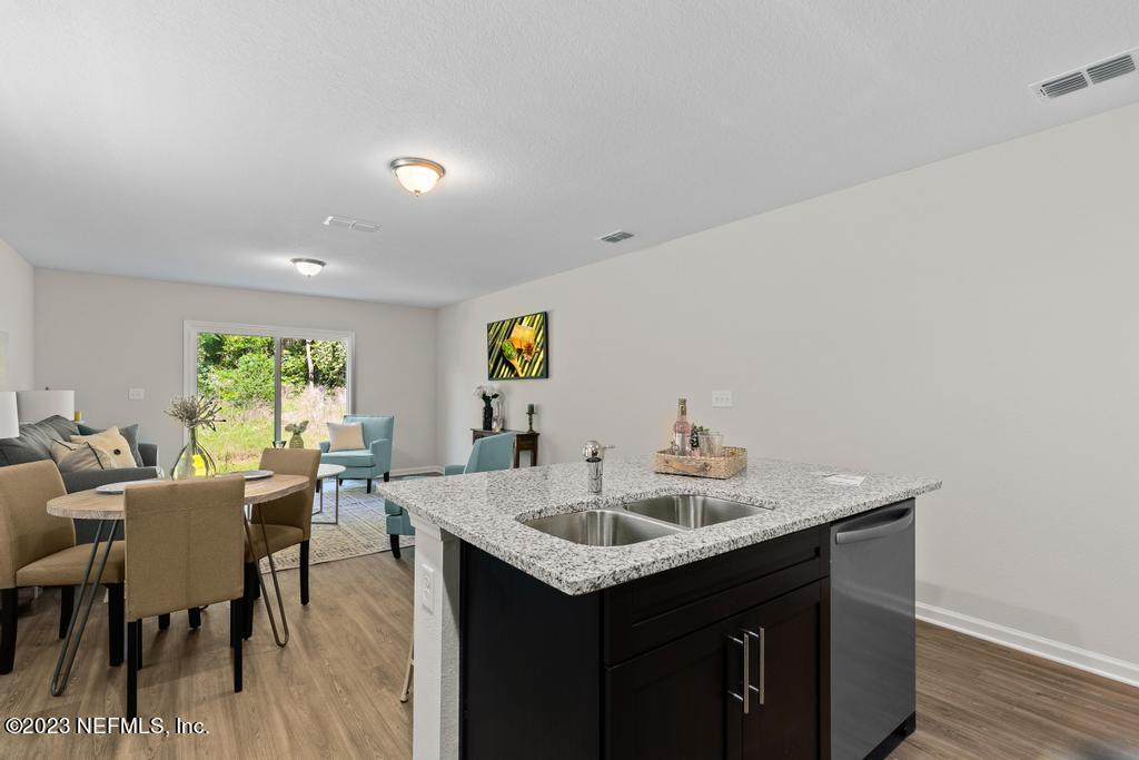 1318 Ellis Road South Jacksonville, FL 32205 - Photo 11 of 37 1284 Ellis Rd-15