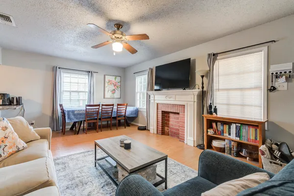 $305,000 | 2601 25th Street, Lubbock, TX 79410