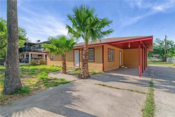 $185,000 | 420 North Beto Garcia Drive, Weslaco, TX 78599