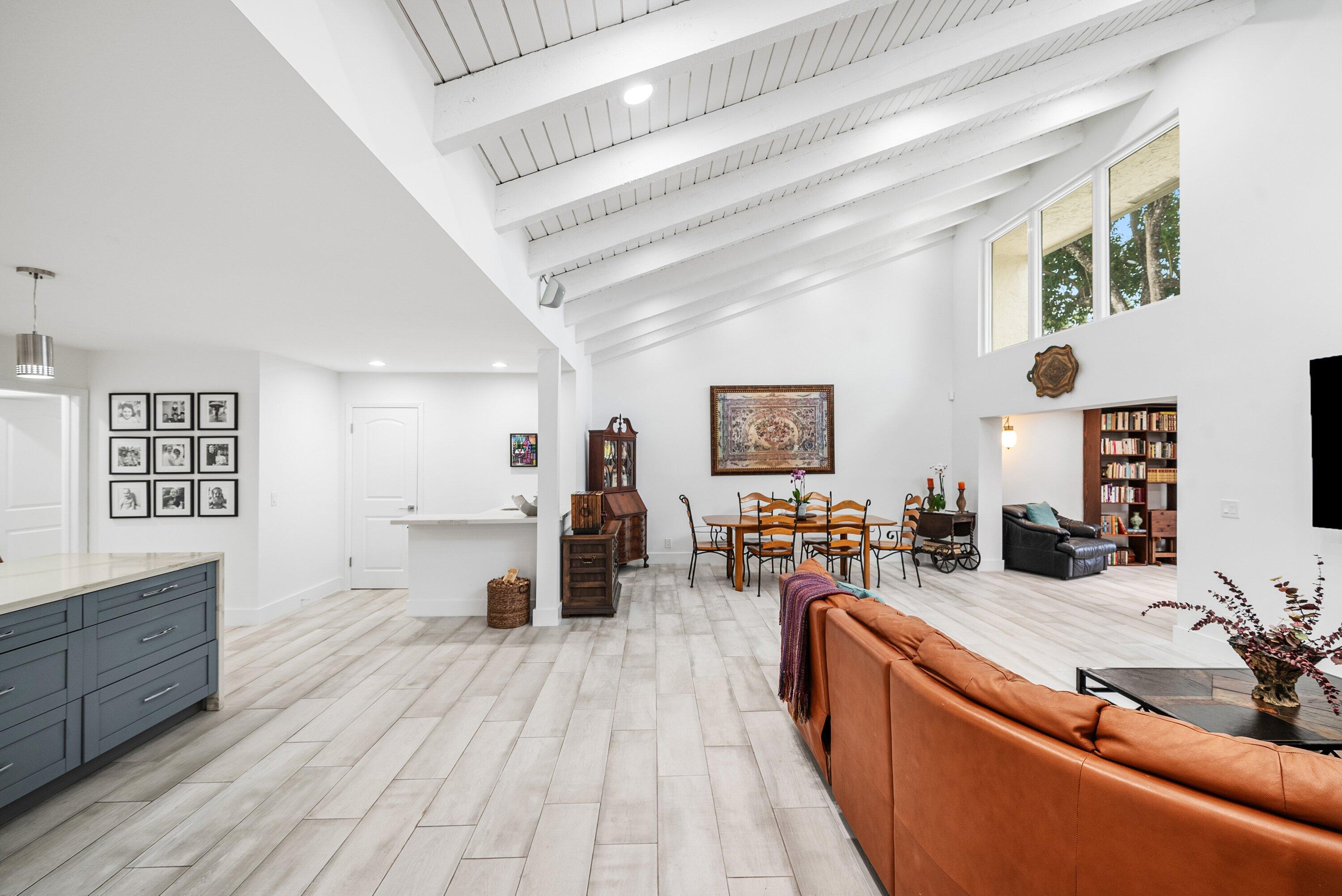 21680 Tall Palm Circle, Unit 12B Boca Raton, FL 33433 - Photo 10 of 43 011-21680TallPalmCircle-BocaRaton-FL-334