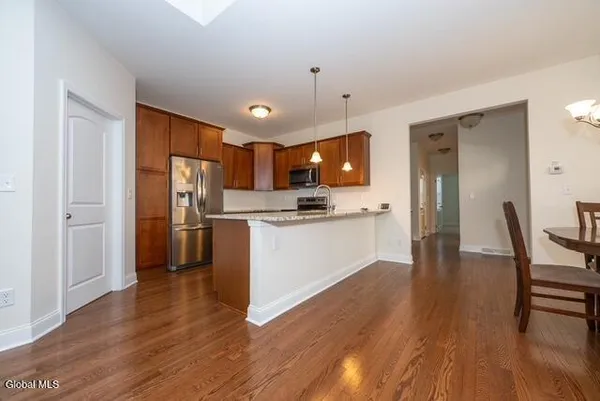 $489,900 | 17 Canterbury Lane, Bethlehem, NY 12054