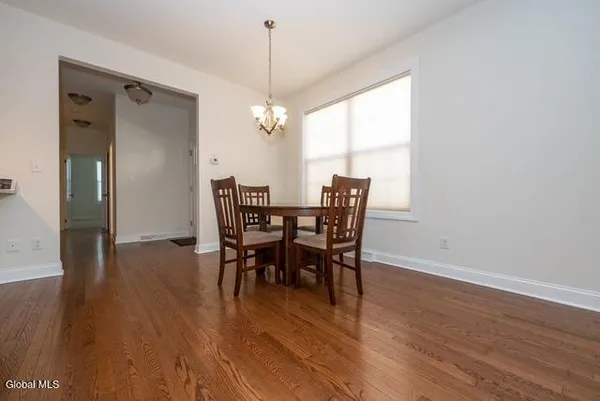 $489,900 | 17 Canterbury Lane, Bethlehem, NY 12054