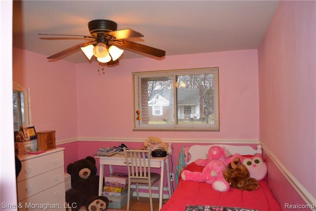 21366 Littlestone Road Harper Woods, MI 48225 - Photo 8 of 14