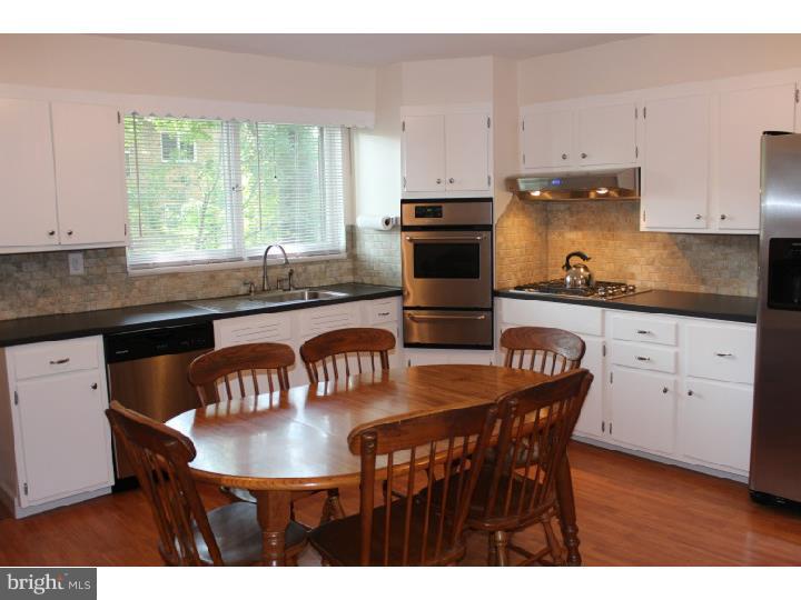 630 Cheswick Road Philadelphia, PA 19128 - Photo 11 of 25 Kitchen
