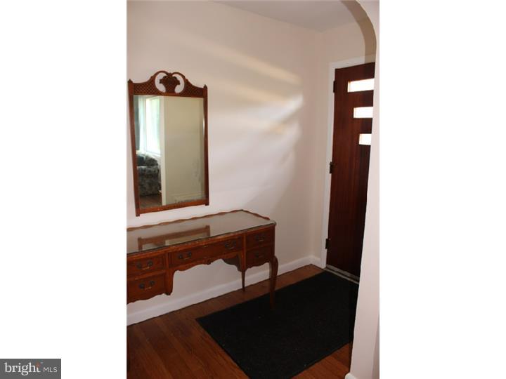 630 Cheswick Road Philadelphia, PA 19128 - Photo 3 of 25