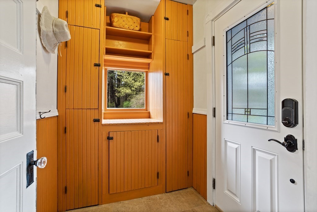 256 Great Road Stow, MA 01775 - Photo 5 of 42