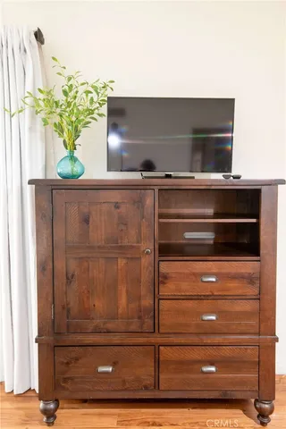 $3,150 | 7310 Balboa Boulevard, Unit F, Van Nuys, CA 91406