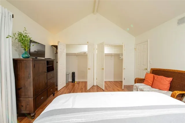 $3,150 | 7310 Balboa Boulevard, Unit F, Van Nuys, CA 91406