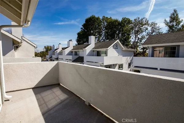 $3,150 | 7310 Balboa Boulevard, Unit F, Van Nuys, CA 91406