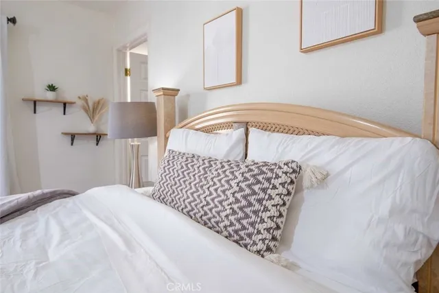 $3,150 | 7310 Balboa Boulevard, Unit F, Van Nuys, CA 91406