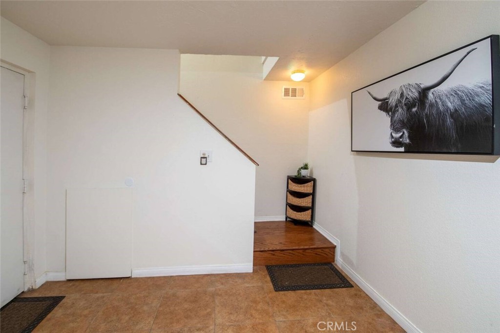 7310 Balboa Boulevard, Unit F Van Nuys, CA 91406 - Photo 45 of 62