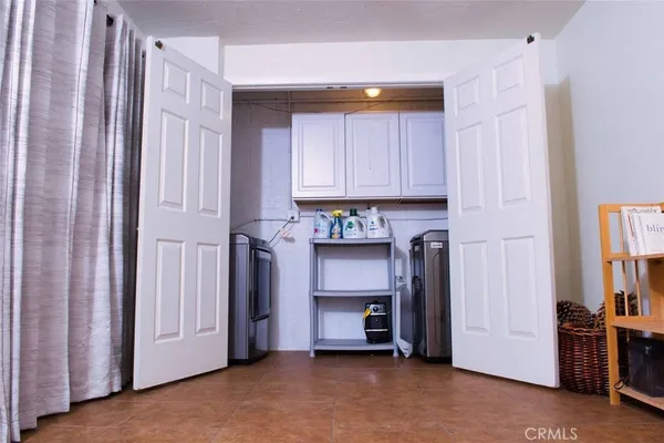 $3,150 | 7310 Balboa Boulevard, Unit F, Van Nuys, CA 91406