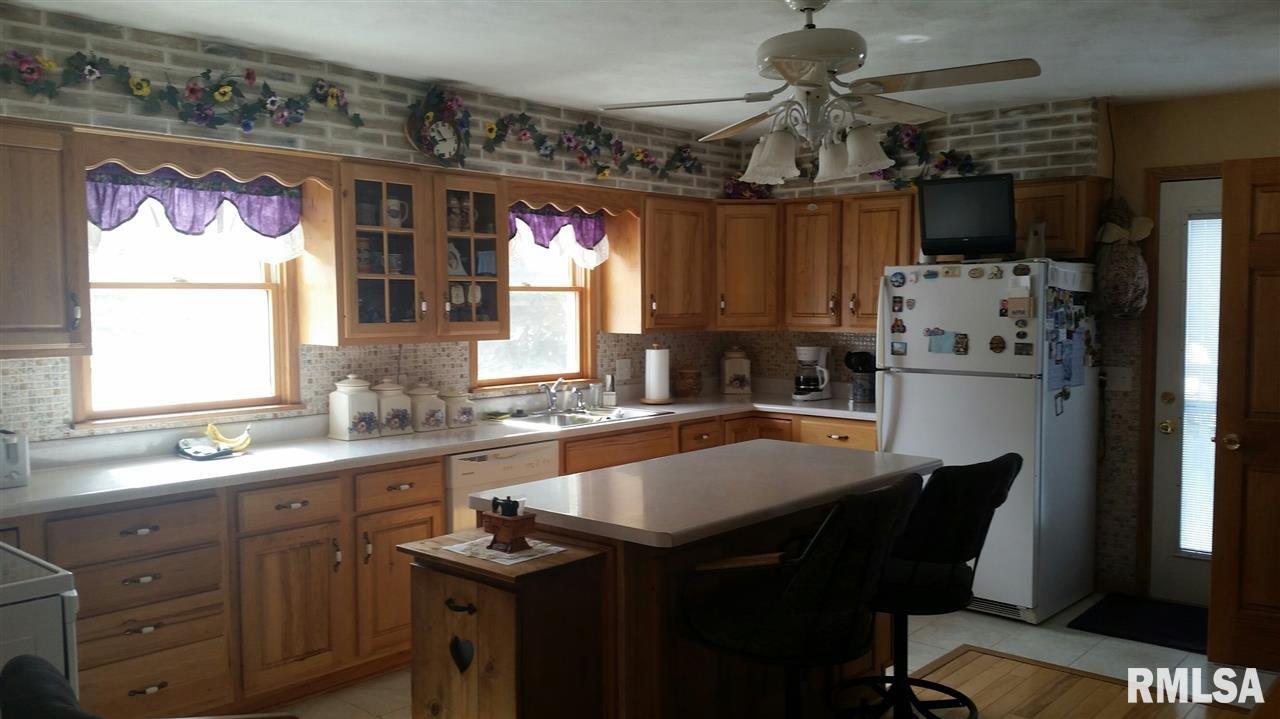 1597 Cedar Muscatine Road Wilton, IA 52778 - Photo 5 of 20