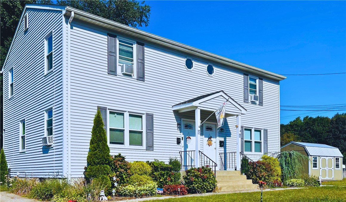 3 Barnold Street West Warwick, RI 02893 - Photo 2 of 13