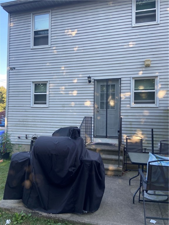 3 Barnold Street West Warwick, RI 02893 - Photo 9 of 13 Unit #3