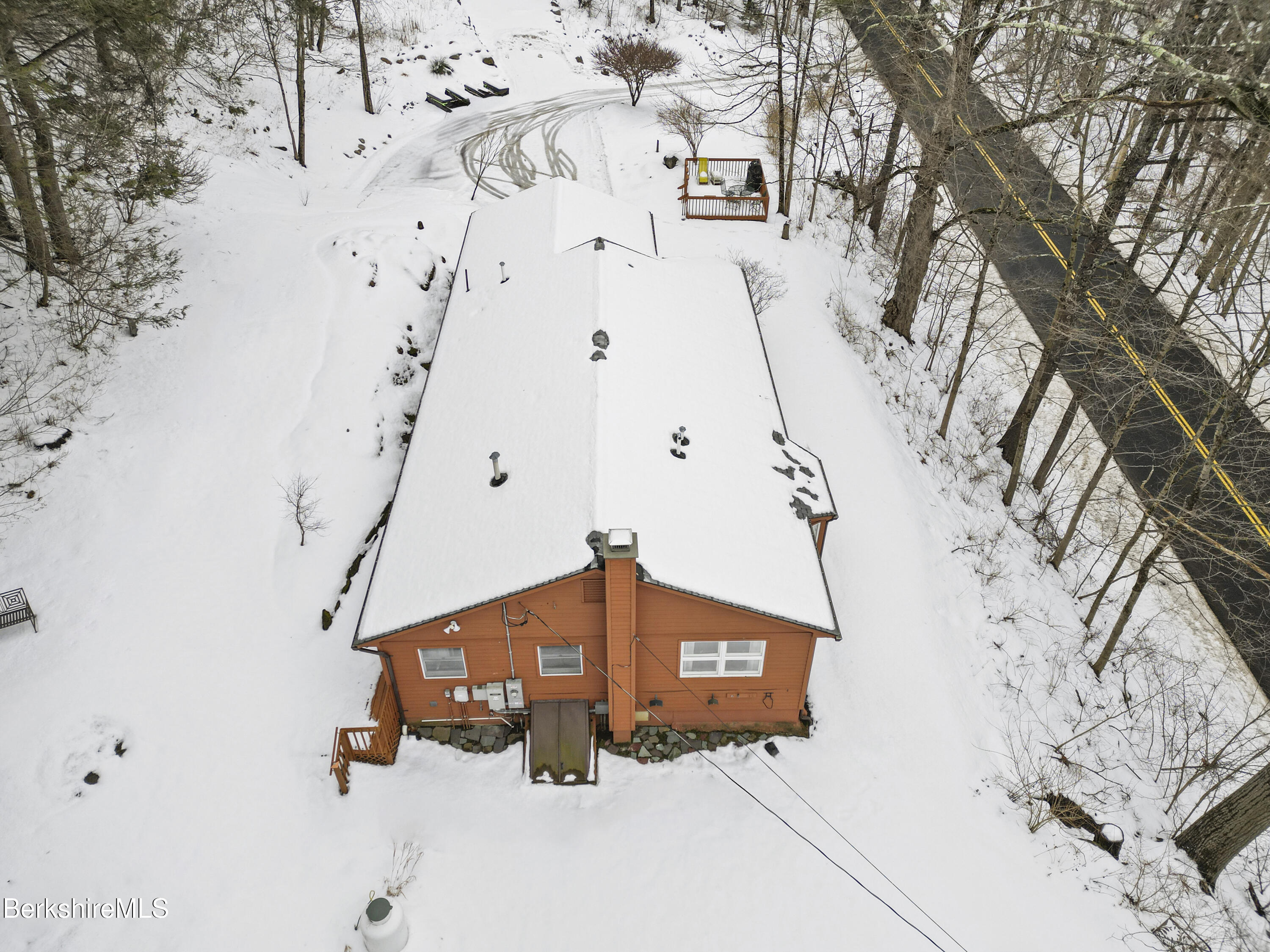 40 Prospect Hill Road Stockbridge, MA 01262 - Photo 31 of 50 aerial view