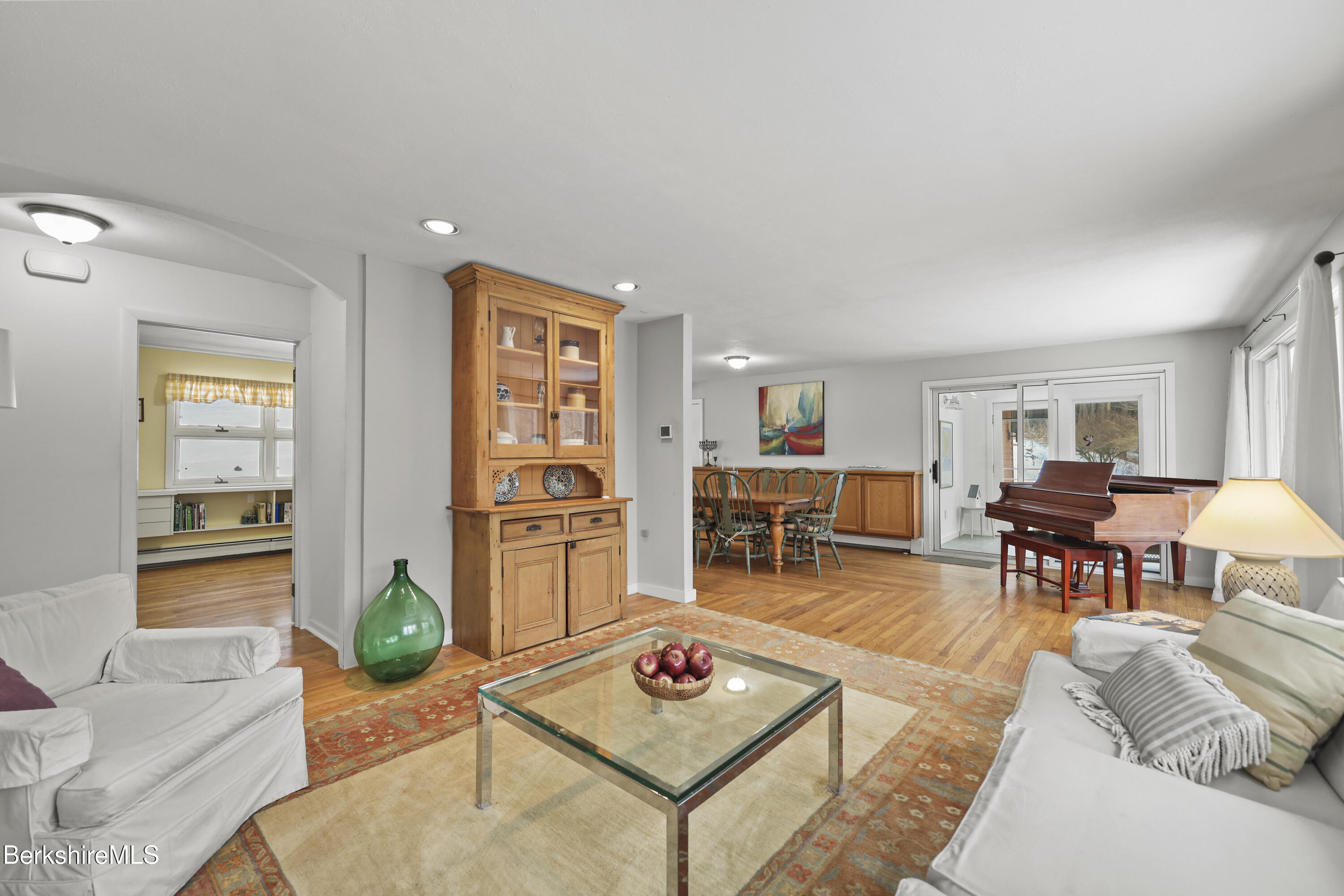 40 Prospect Hill Road Stockbridge, MA 01262 - Photo 7 of 50 living toward dining