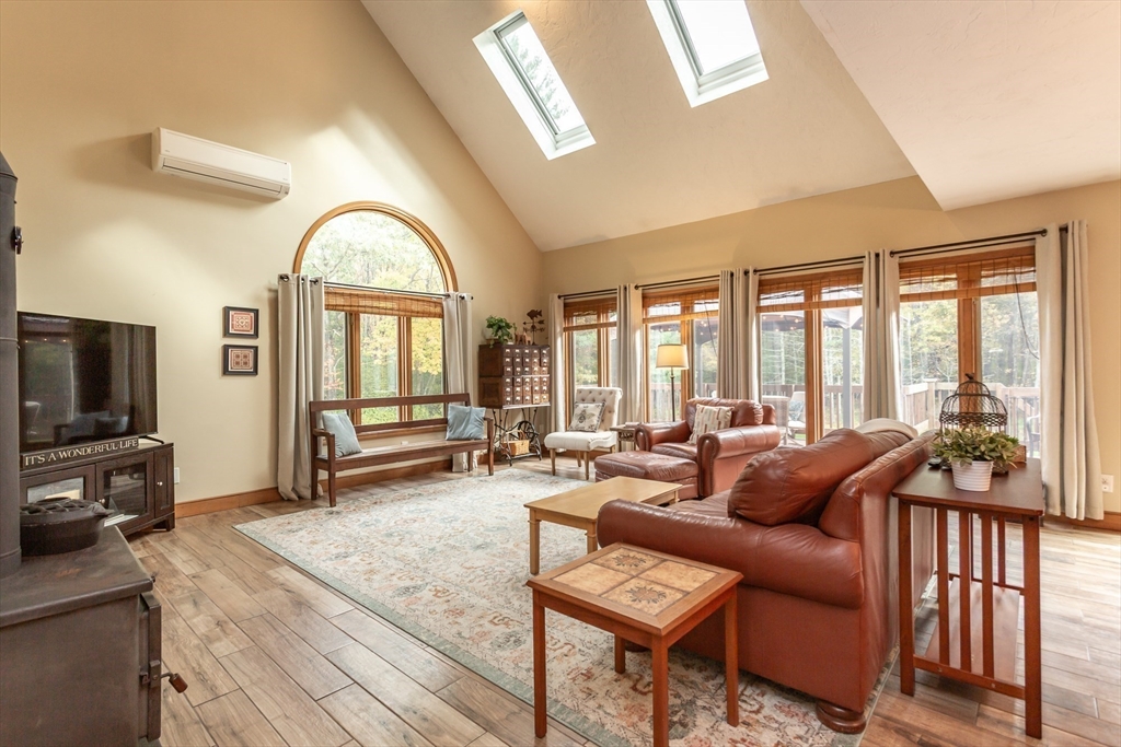 135 South Washington Street Norton, MA 02766 - Photo 5 of 41