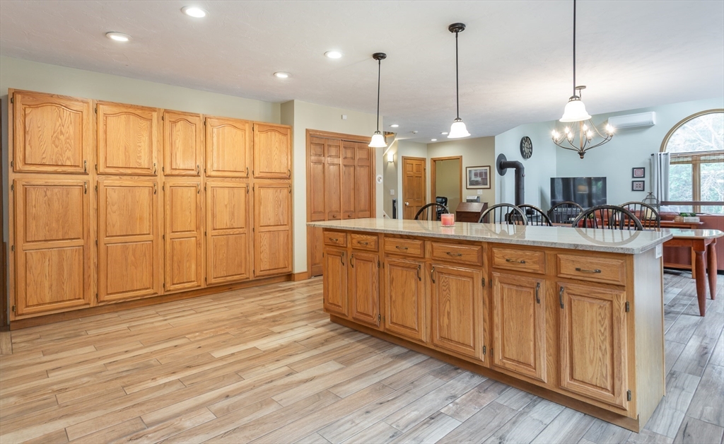 135 South Washington Street Norton, MA 02766 - Photo 10 of 41