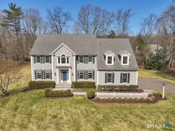 $989,000 | 9 White Oak Lane, Avon, CT 06001