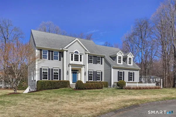 $989,000 | 9 White Oak Lane, Avon, CT 06001