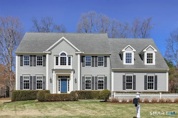 $989,000 | 9 White Oak Lane, Avon, CT 06001