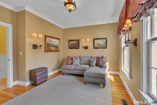 $989,000 | 9 White Oak Lane, Avon, CT 06001