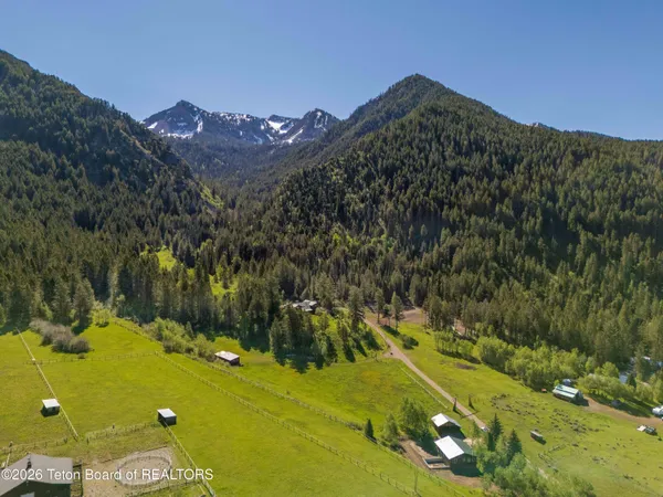 $1,495,000 | 2903 Stewart Trl Road, Etna, WY 83118