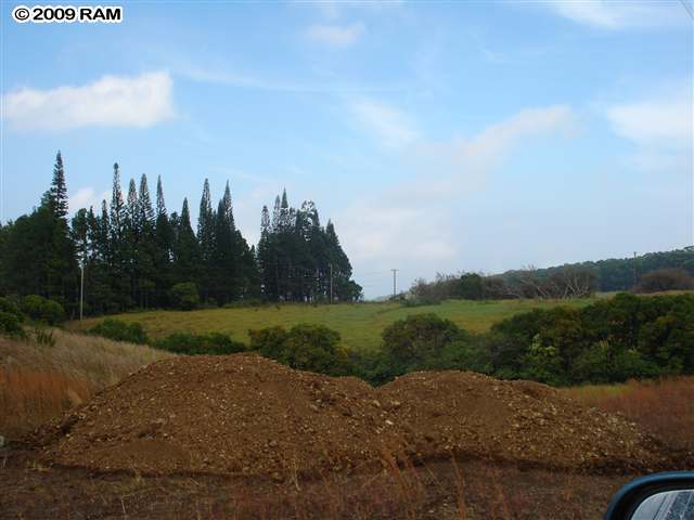 0 Awalau Road, Unit LOT 16 TOP OF AWALAU ROAD Haiku, HI 96708 - Photo 8 of 10 a view of a city