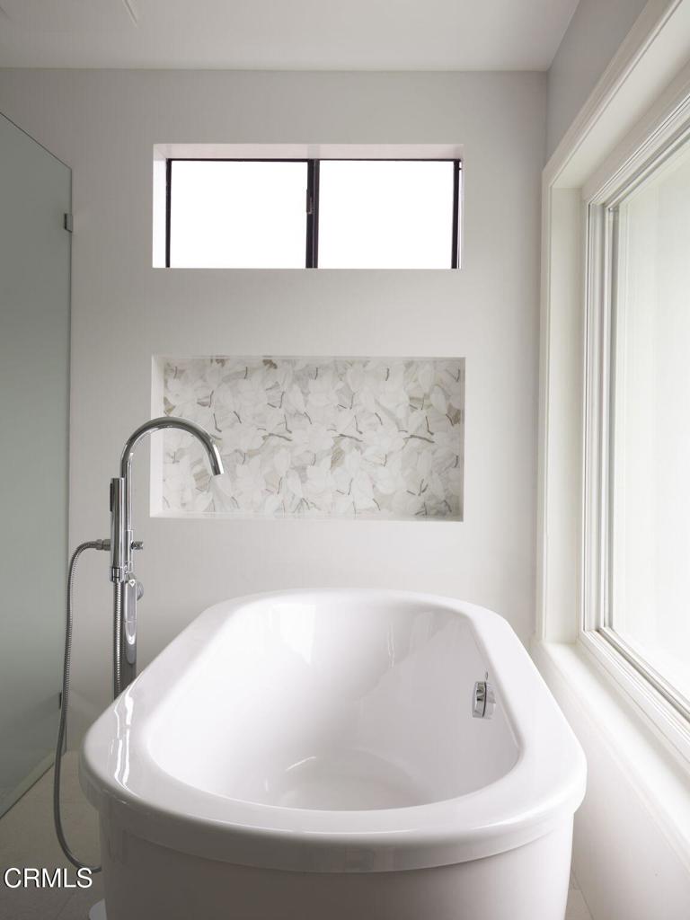 8 Burrell Lane Rancho Palos Verdes, CA 90275 - Photo 21 of 46 21-web-or-mls-8 Burrell Lt by Pierre Gal