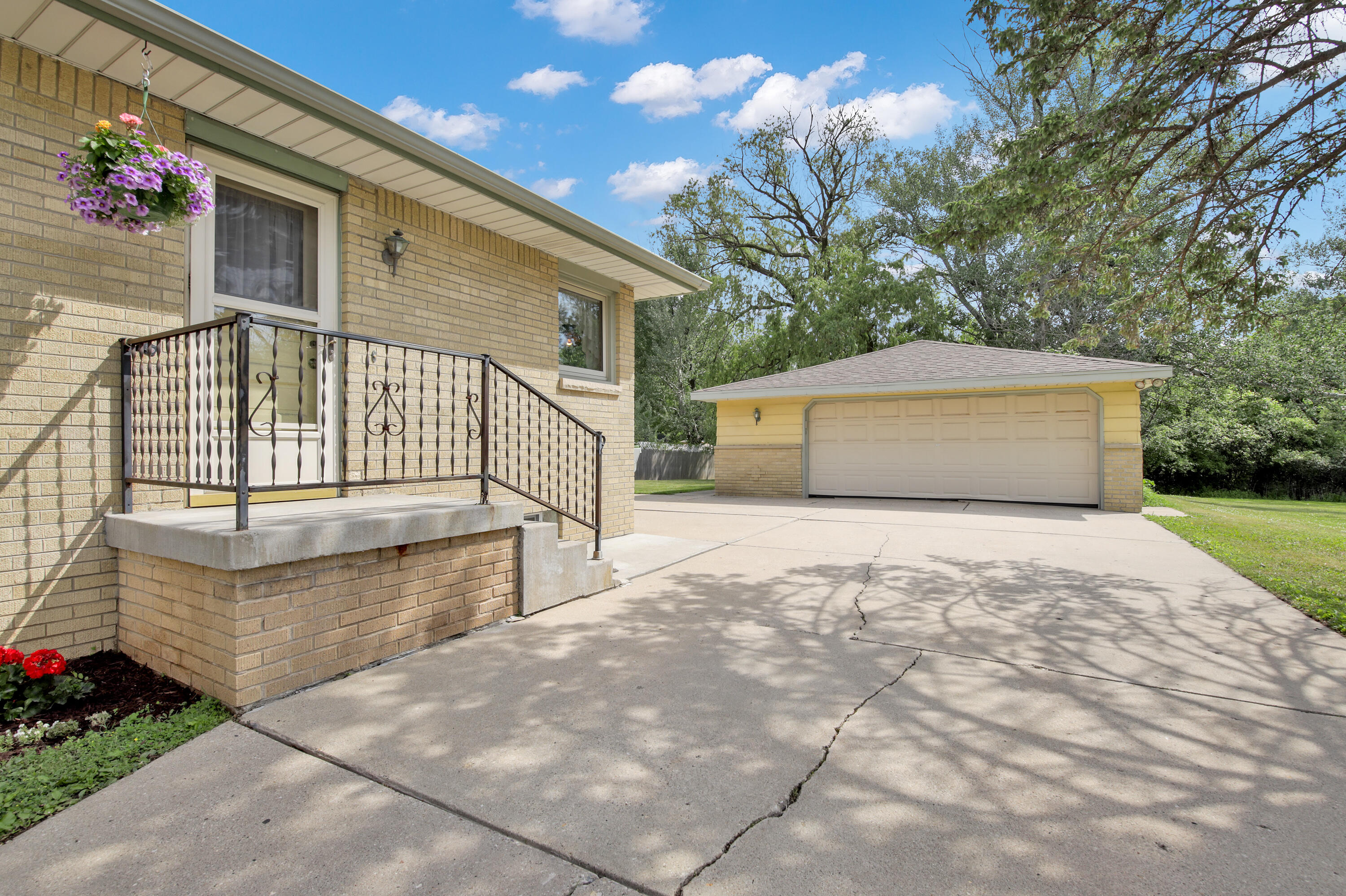 5020 North Lovers Lane Road Milwaukee, WI 53225 - Photo 30 of 32 5020 N Lovers Lane Rd-30