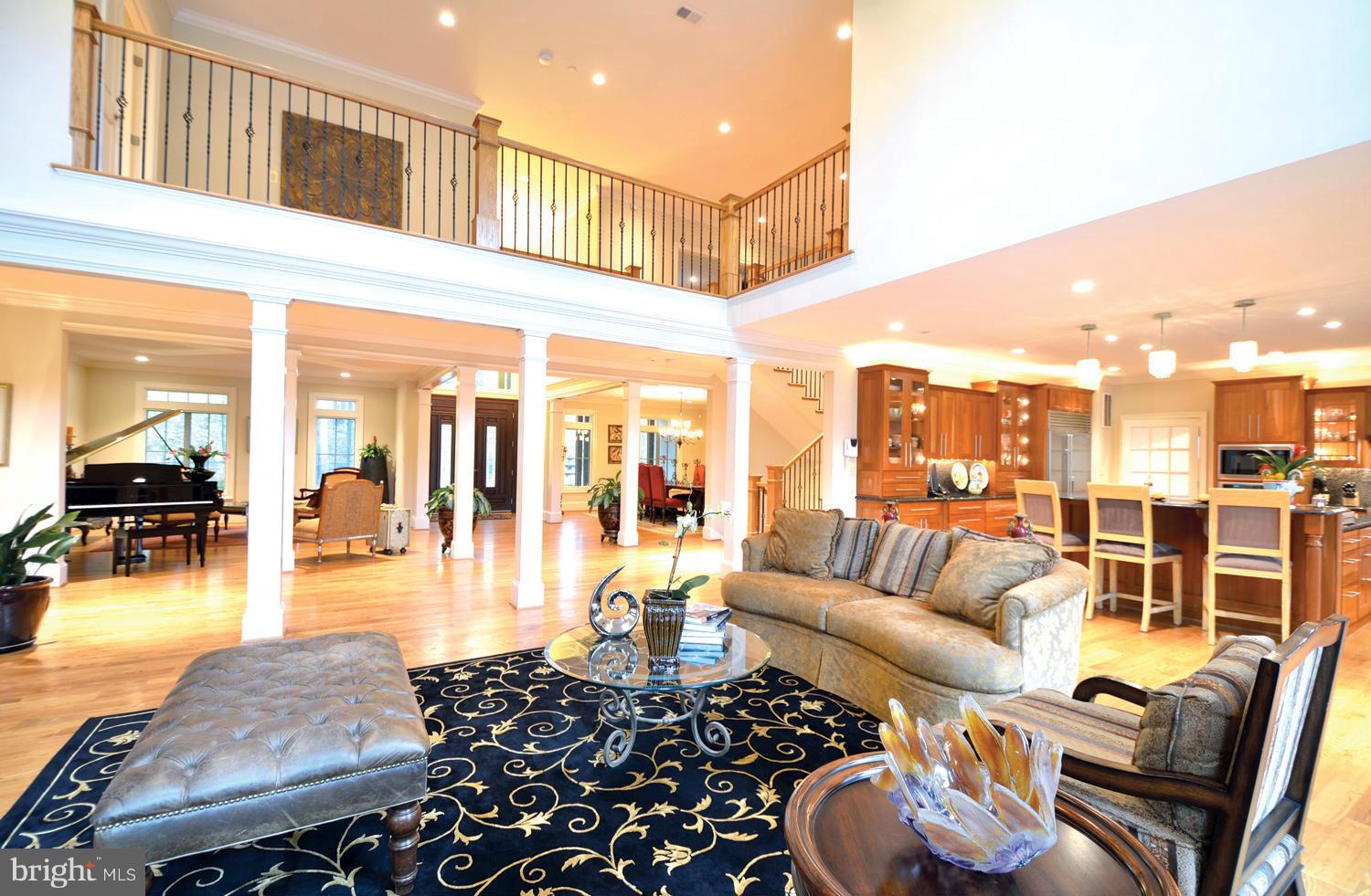 9417 Falls Road Potomac, MD 20854 - Photo 14 of 30 Family Room