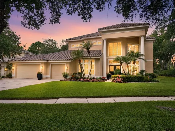 $950,000 | 17422 Heather Oaks Place, Tampa, FL 33647