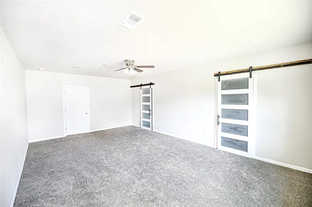 an empty room with a empty space