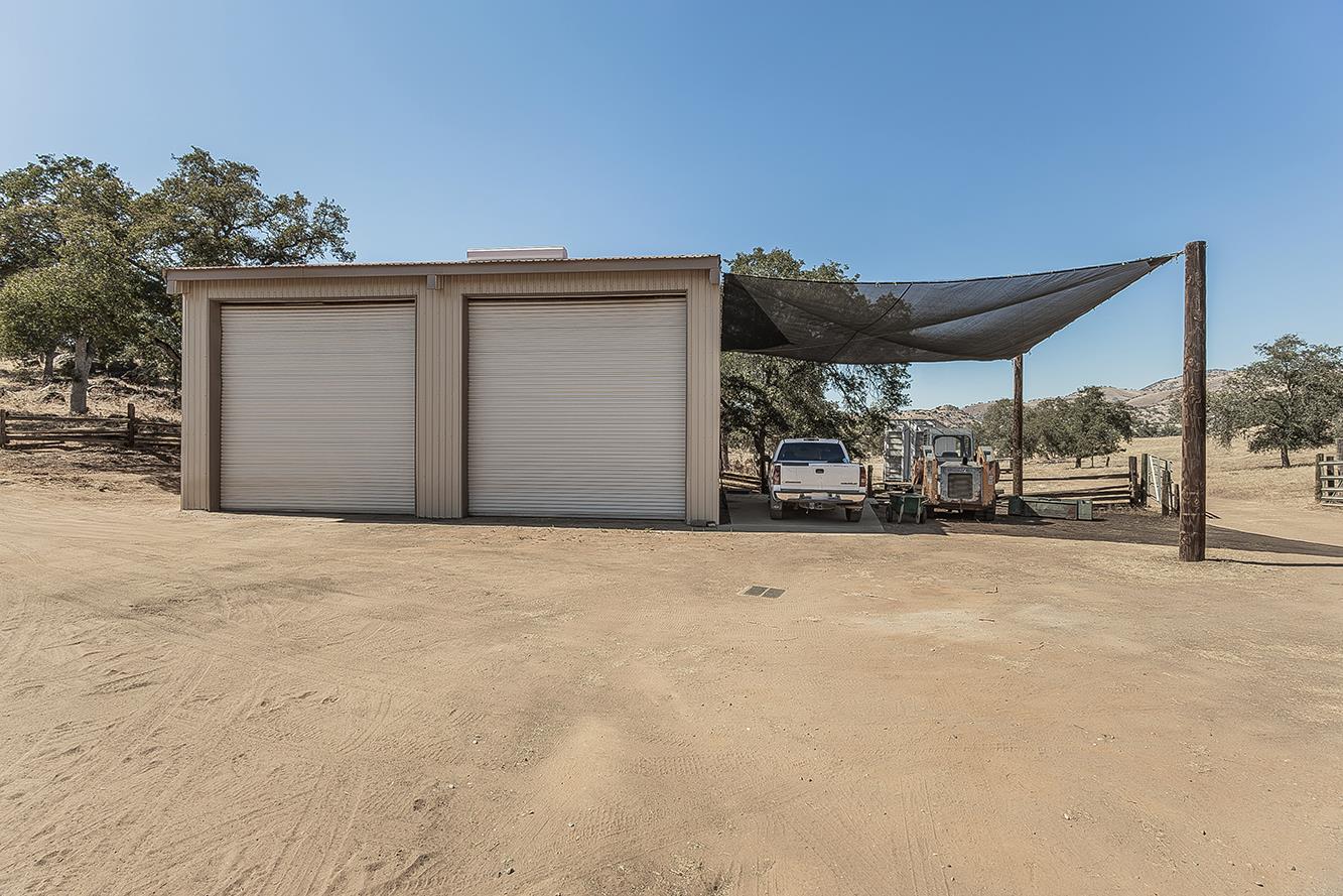 22085 Watts Valley Road Sanger, CA 93657 - Photo 45 of 98