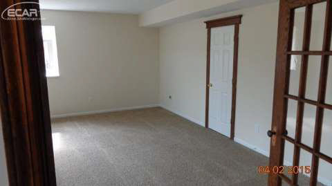 13497 White Lake Road Fenton, MI 48430 - Photo 16 of 18 20434177-15.JPG