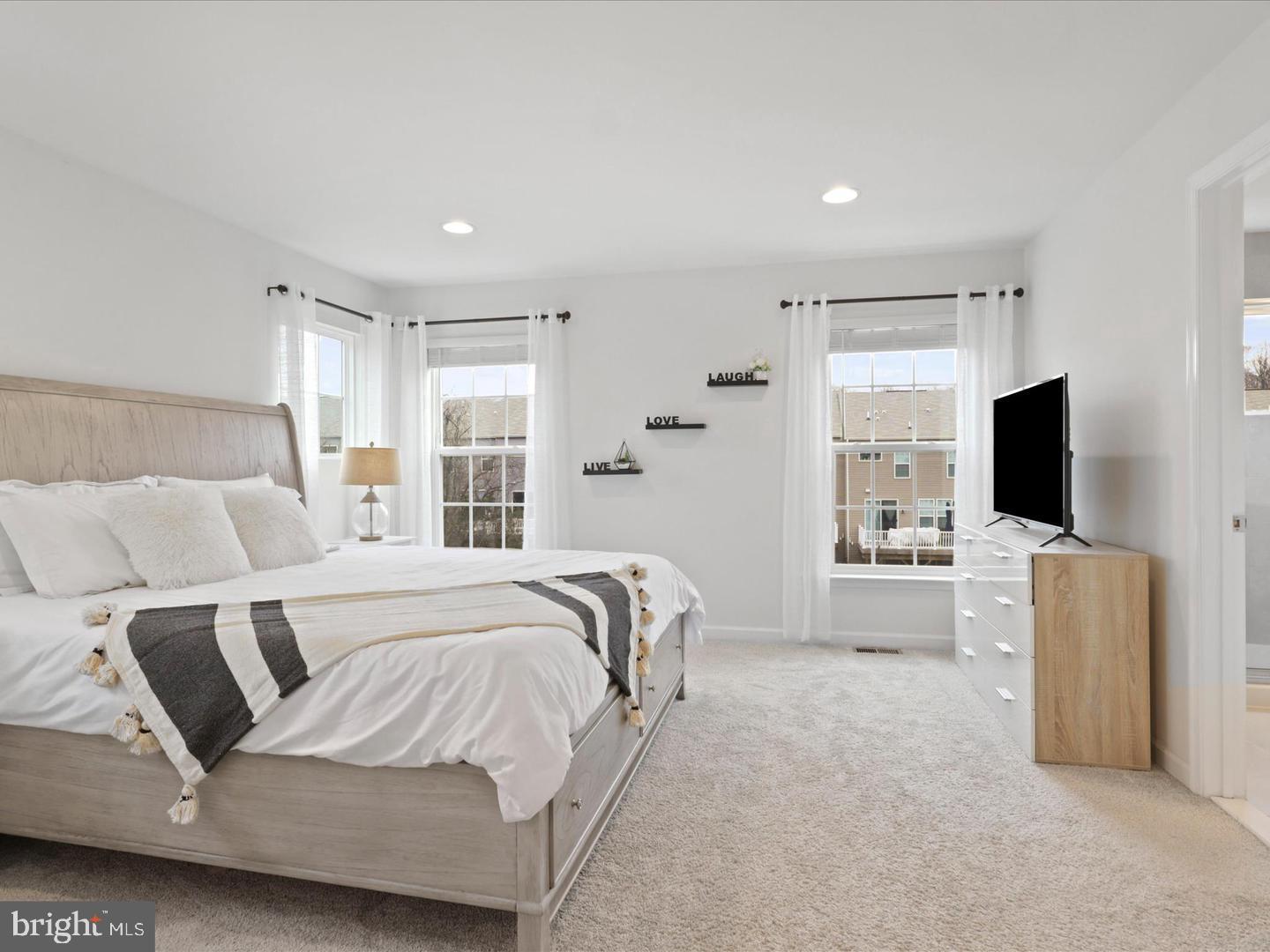 9083 Connor House Road Manassas, VA 20111 - Photo 14 of 22