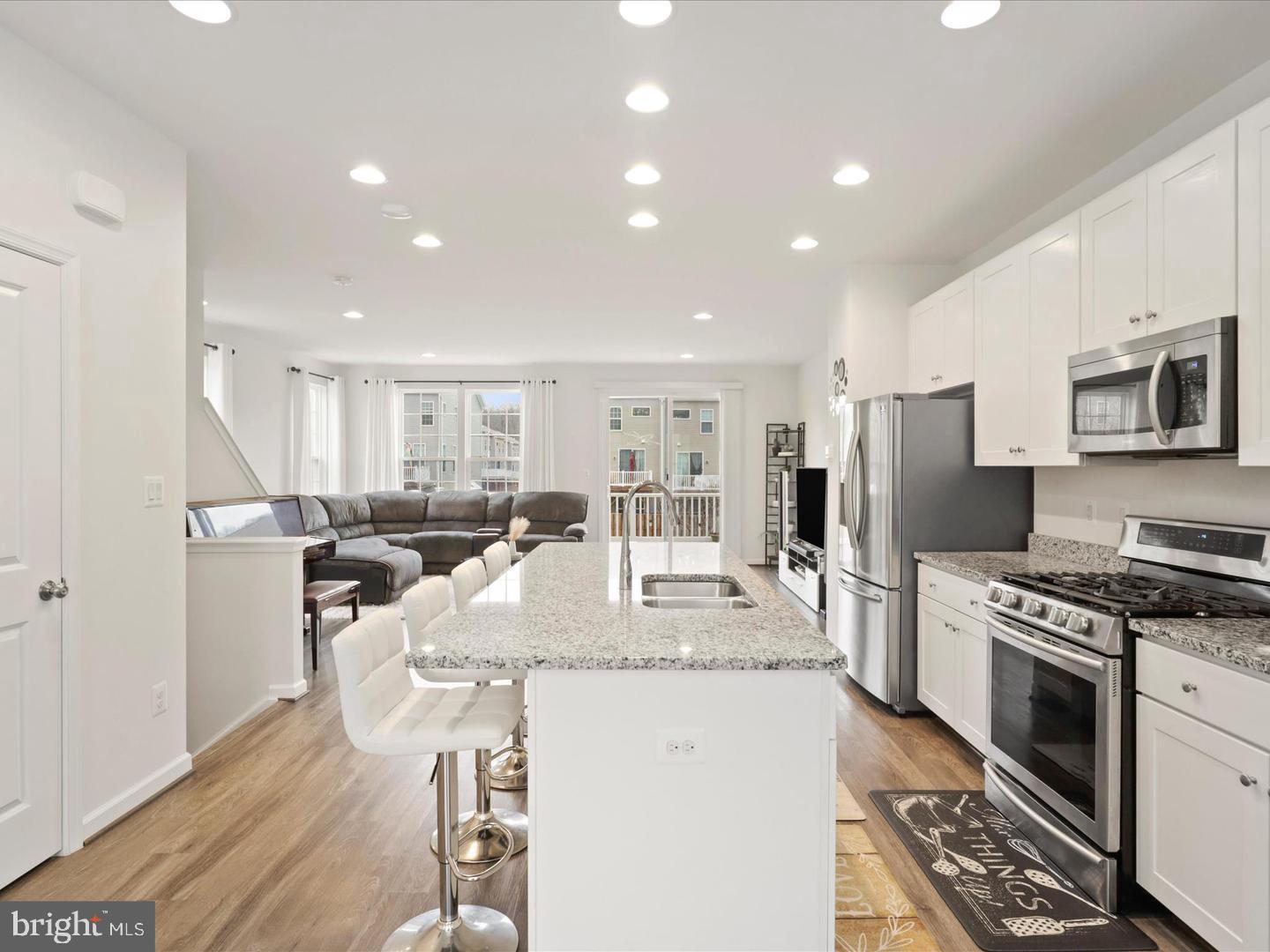 9083 Connor House Road Manassas, VA 20111 - Photo 4 of 22