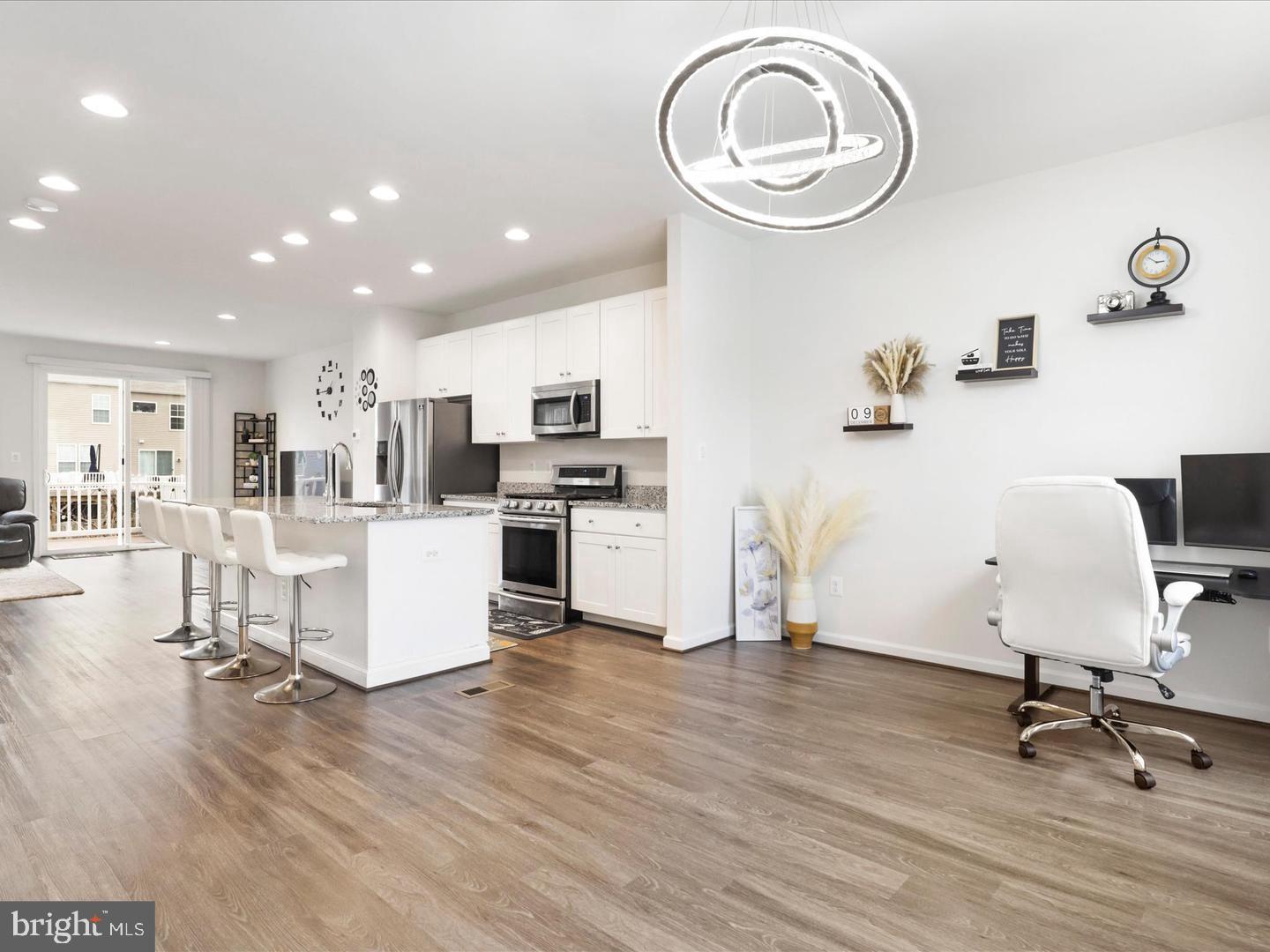 9083 Connor House Road Manassas, VA 20111 - Photo 5 of 22