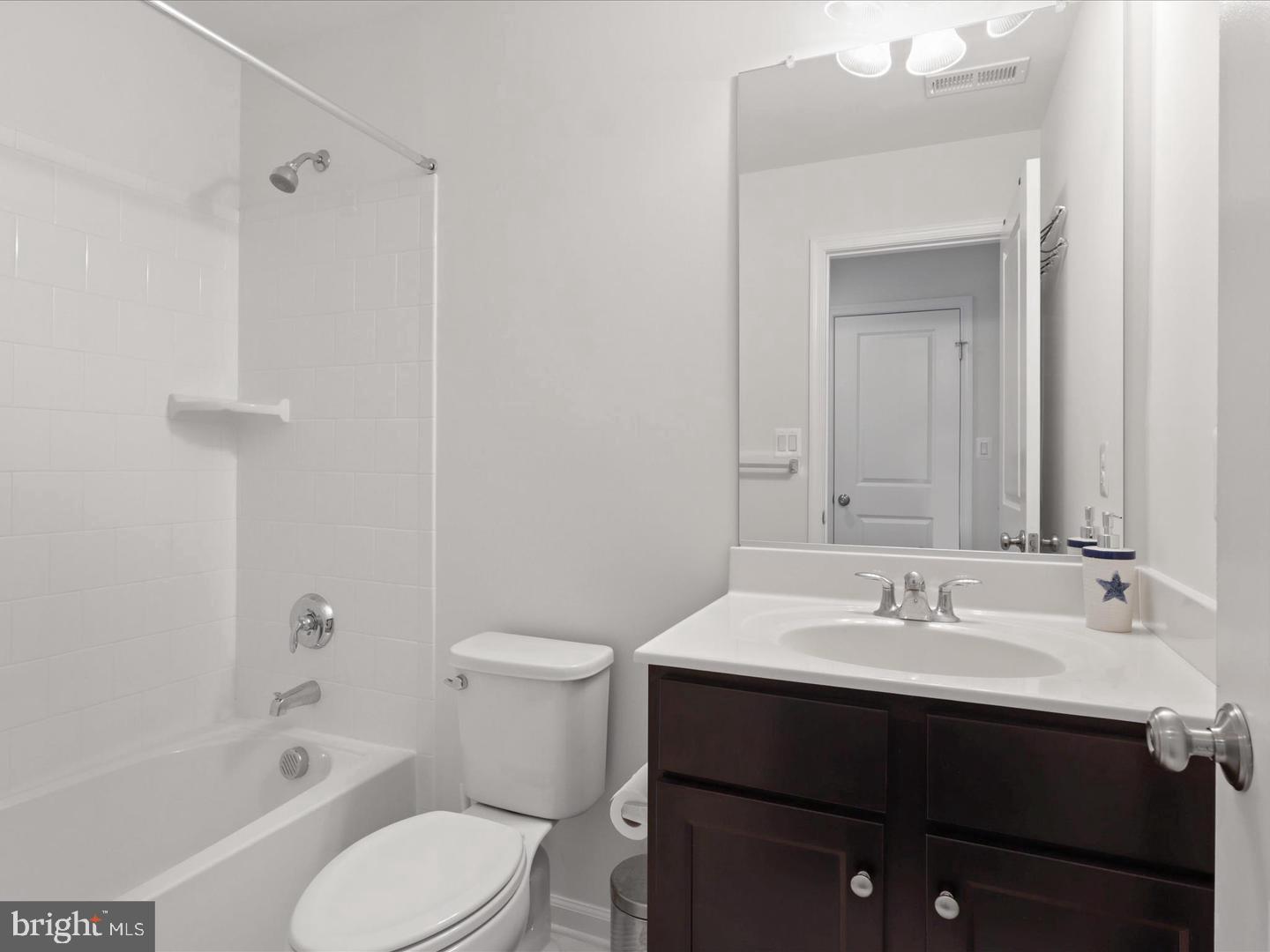 9083 Connor House Road Manassas, VA 20111 - Photo 9 of 22