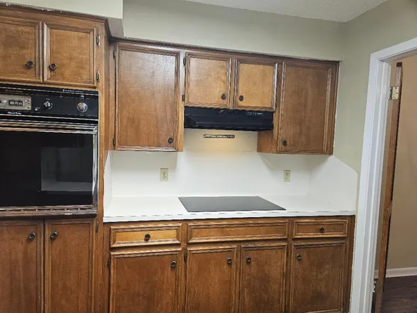 $1,450 | 16 North Ave A, Unit B, Elgin, TX 78621