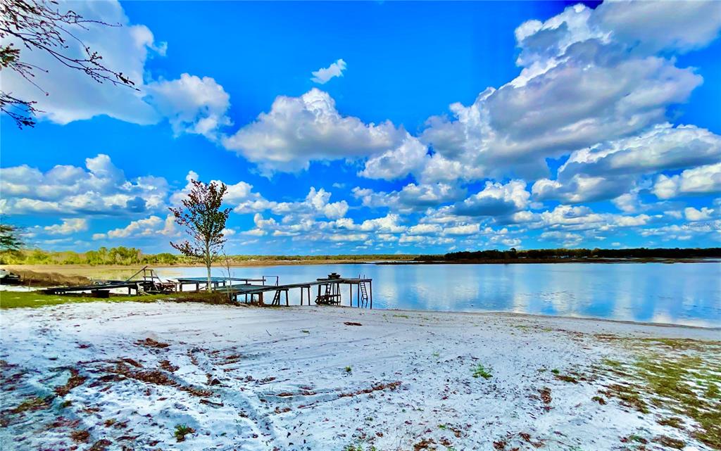 106 Sunny Side Beach Road Hawthorne, FL 32640 - Photo 34 of 54 a view of a lake