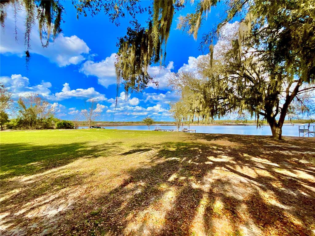 106 Sunny Side Beach Road Hawthorne, FL 32640 - Photo 44 of 54 a view of an ocean view