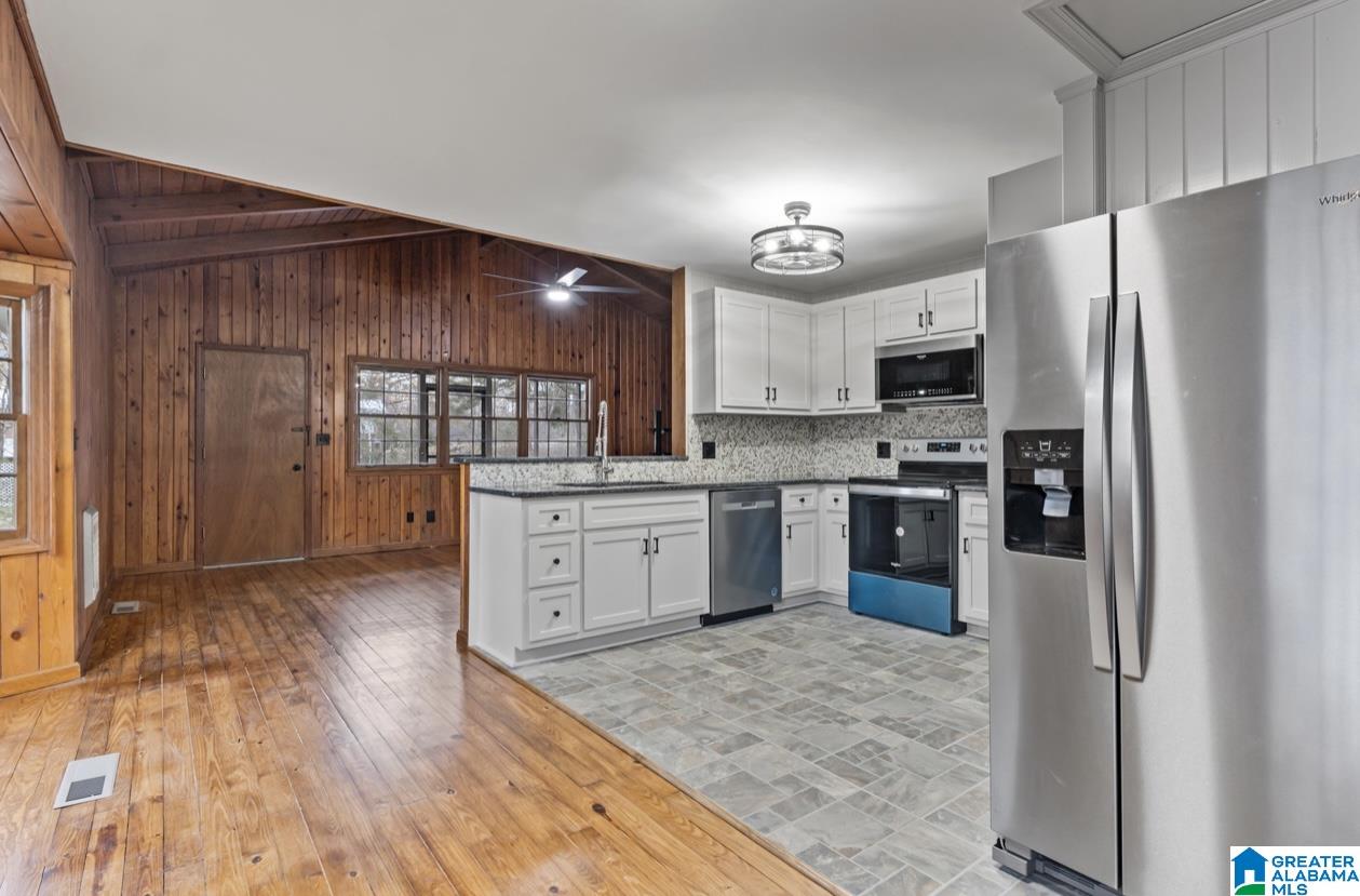 46 3rd Avenue Shelby, AL 35143 - Photo 3 of 22