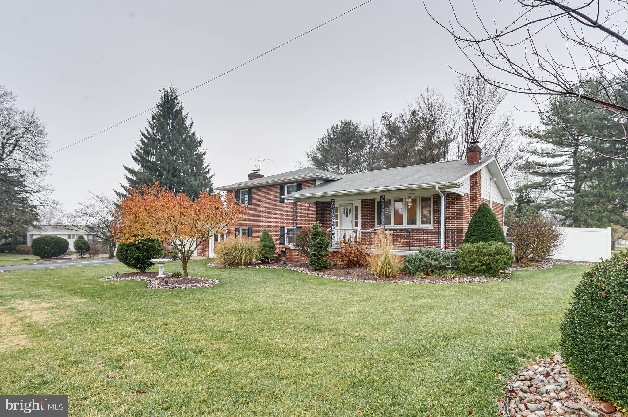 1920 Hemlock Road Norristown, PA 19403 - Photo 3 of 38 Gallery Image 3