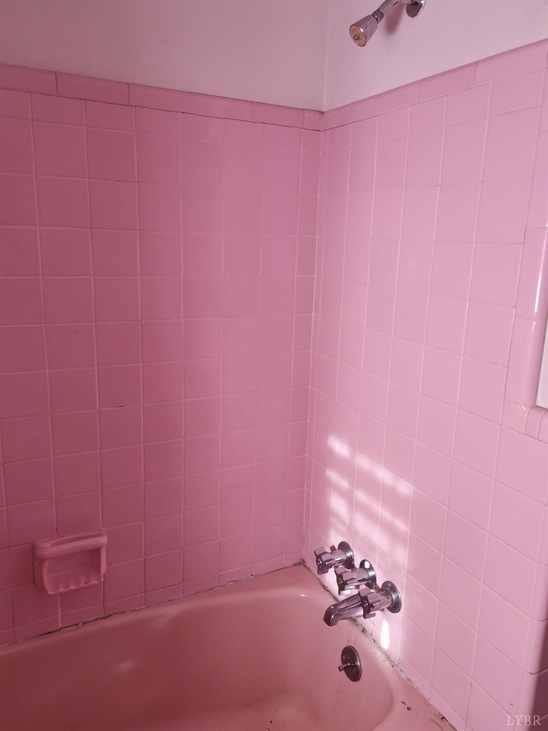 525-527 Winston Ridge Road Lynchburg, VA 24501 - Photo 20 of 37 Gallery Image 20